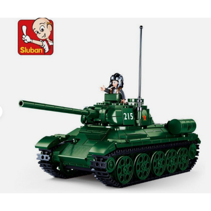 Tank Sluban WW2 T34-85 forest
