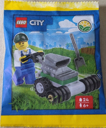 LEGO City 952404 Farmer with Lawn Mower polybag