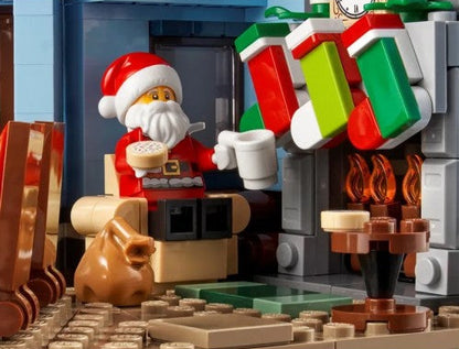 LEGO Icons 10293 Santa's visit